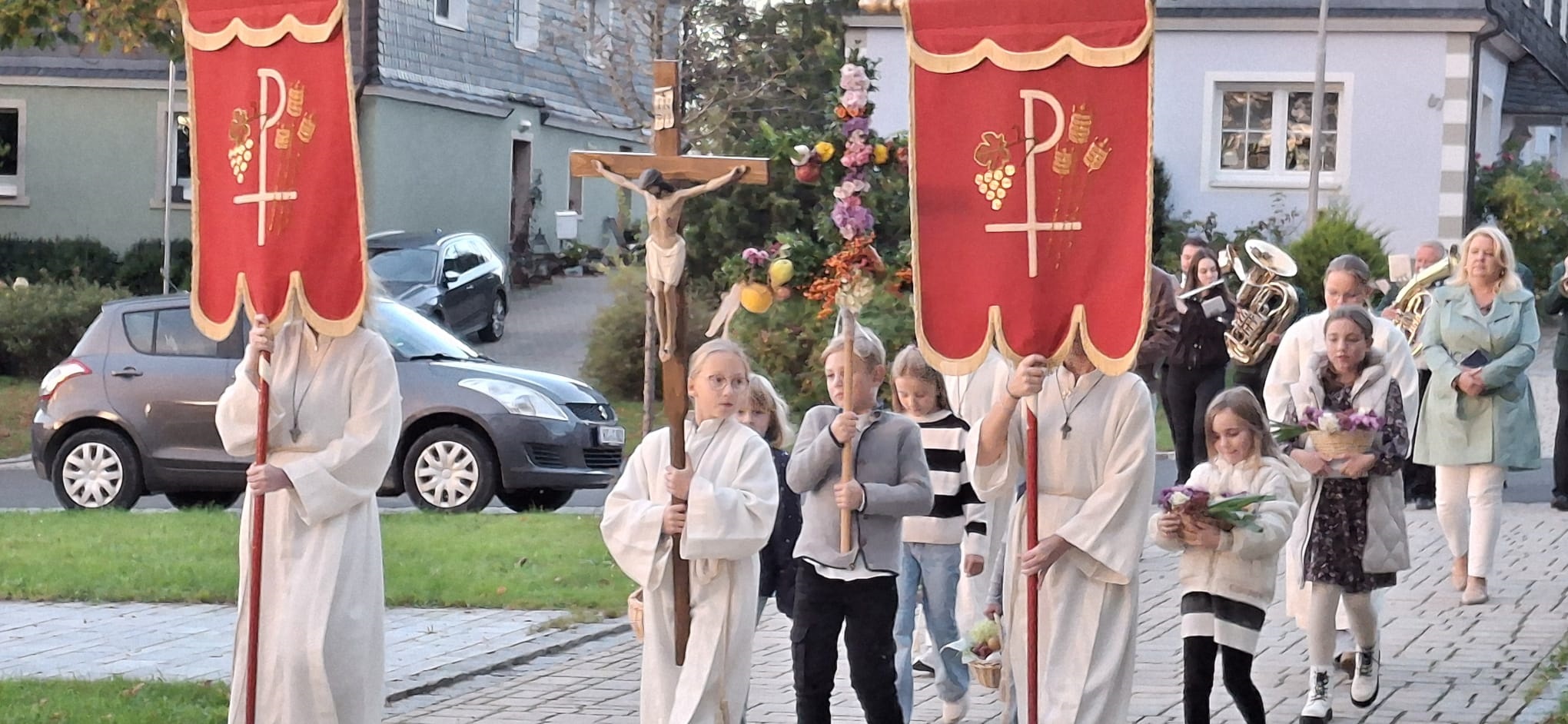 Pfarrei St. Stephanus Birnbaum, Erntekreuz, Kinder